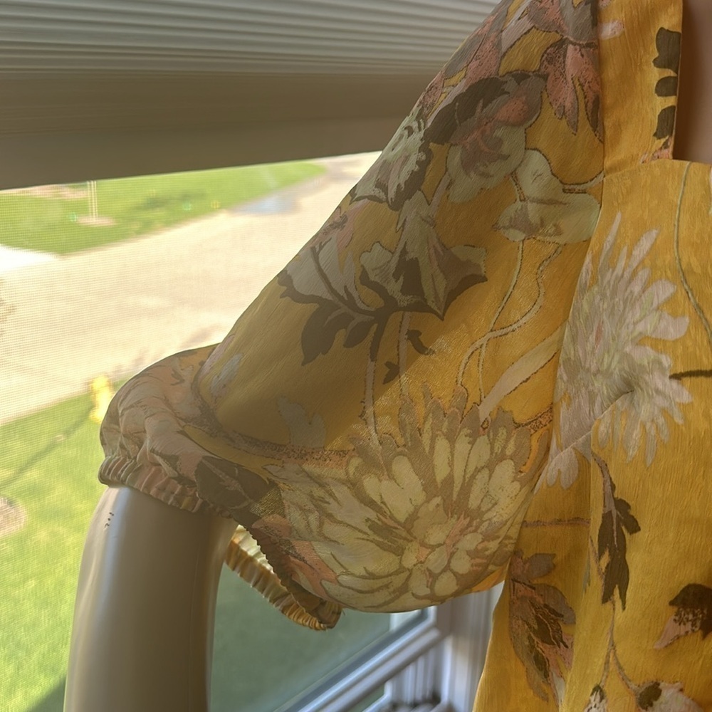 H&M Floral Yellow Crop Top Blouse Draw String Back Low Cut Women’s‎ Summer - Picture 3 of 9